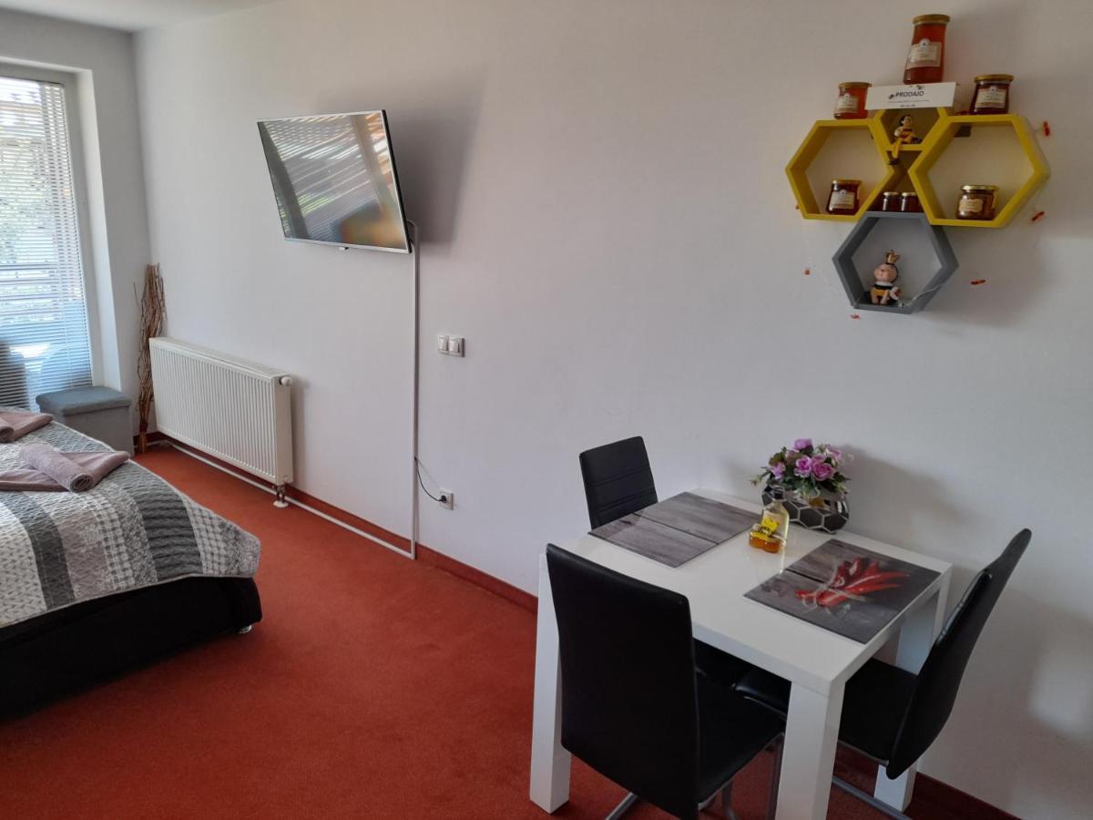 Honey Apartment Moravske-Toplice Exteriör bild